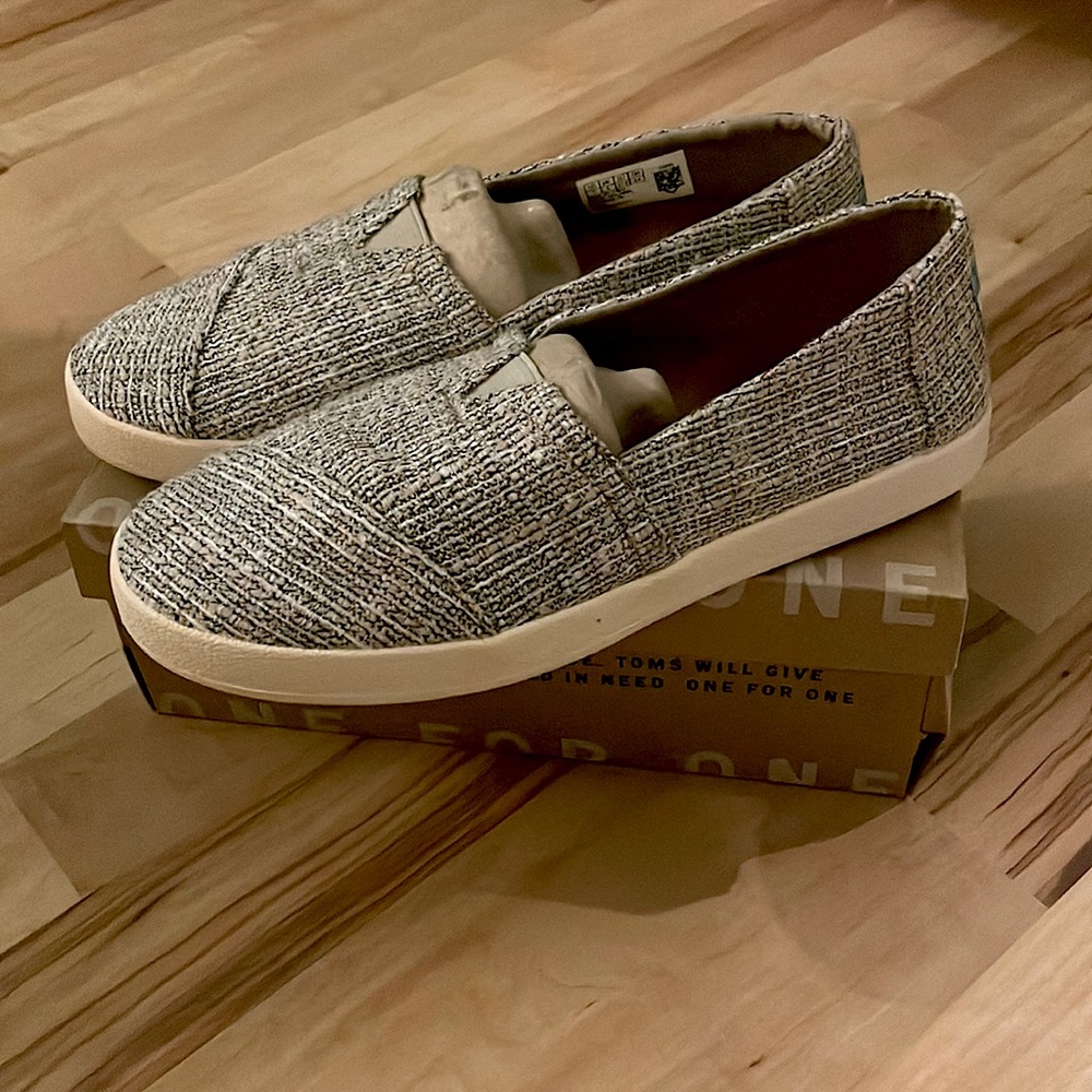 New Tom’s shoes